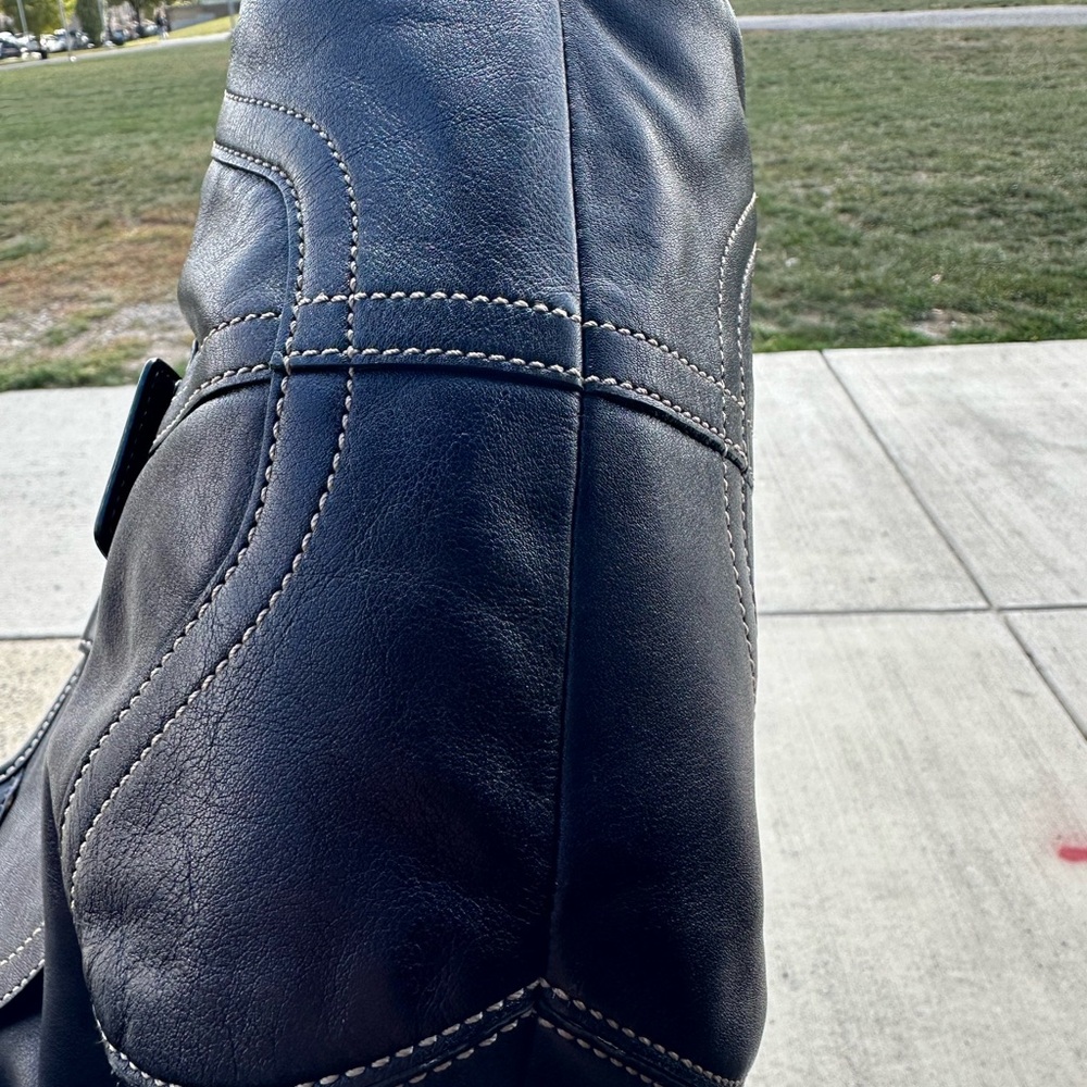 Handbag - Picture 6 of 6